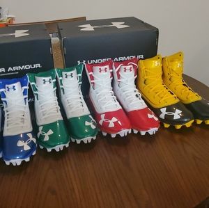 Under Armour  Highlight Youth Cleats size 4